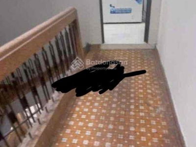 Hoc Lac Street, Vietnam Hoc Lac Street, Vietnam