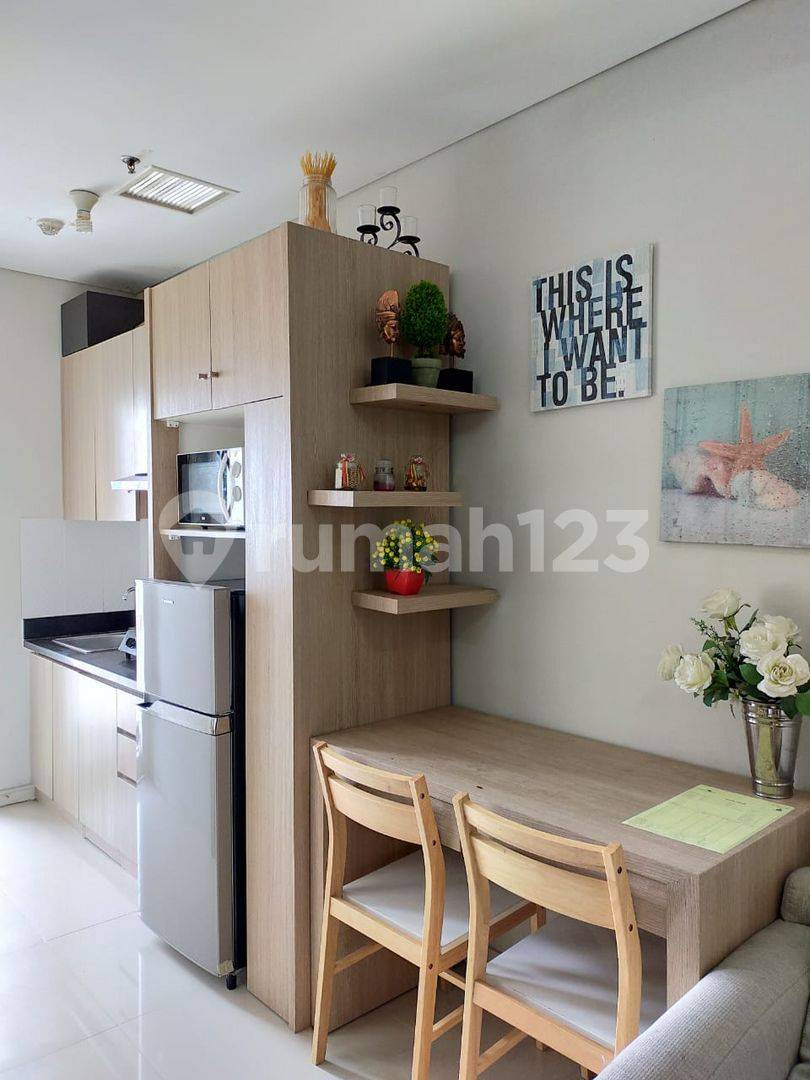 Madison Park, Indonesia Madison Park, Indonesia