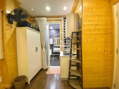 Nguyen Thien Thuat Street, Vietnam  Nguyen Thien Thuat Street, Vietnam