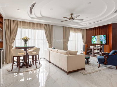 D'. Le Roi Soleil, Vietnam D'. Le Roi Soleil, Vietnam