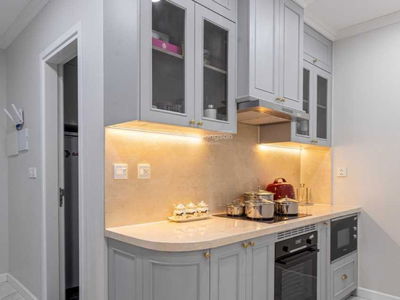 D'. Le Roi Soleil, Vietnam D'. Le Roi Soleil, Vietnam