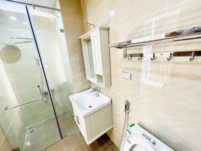 Le Thi Rieng Street, Vietnam Le Thi Rieng Street, Vietnam