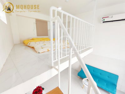 Lac Long Quan Street, Vietnam Lac Long Quan Street, Vietnam