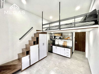 Nun Huynh Lien Street, Vietnam Nun Huynh Lien Street, Vietnam