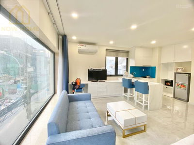 Phan Xich Long Street, Vietnam Phan Xich Long Street, Vietnam