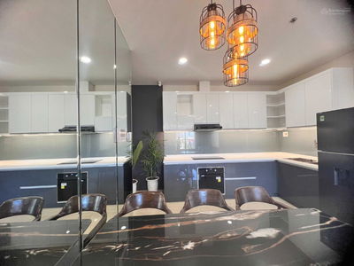 The Monarchy, Vietnam The Monarchy, Vietnam