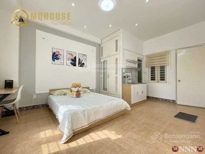 Hoang Van Thu Street, Vietnam Hoang Van Thu Street, Vietnam