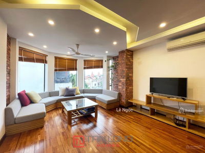 Dang Thai Mai Street