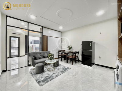 Hoang Hoa Tham Street, Vietnam Hoang Hoa Tham Street, Vietnam