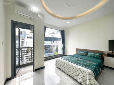 Hoang Hoa Tham Street, Vietnam Hoang Hoa Tham Street, Vietnam