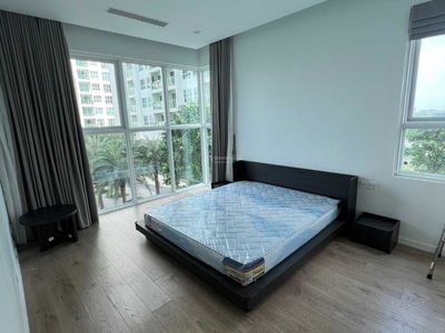 Sadora Sala, Vietnam Sadora Sala, Vietnam