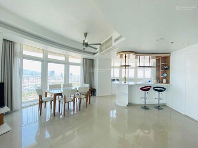 Azura, Vietnam Azura, Vietnam