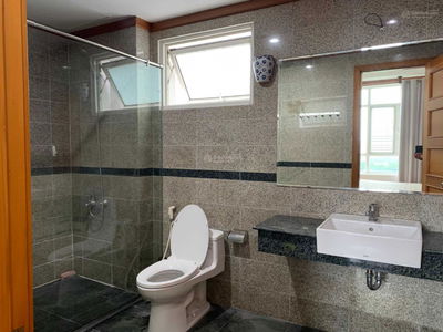 Phu Hoang Anh, Vietnam Phu Hoang Anh, Vietnam