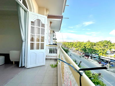 Dang Thuy Tram Street, Vietnam Dang Thuy Tram Street, Vietnam