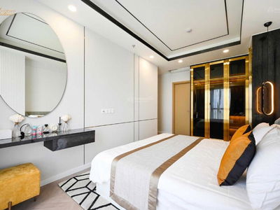 The Antonia, Vietnam  The Antonia, Vietnam