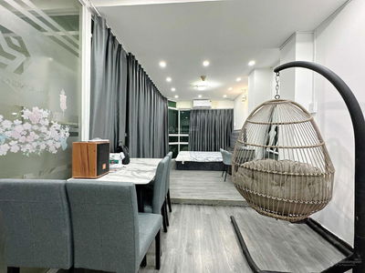 Bach Dang Street, Vietnam Bach Dang Street, Vietnam