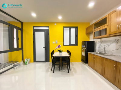 Nguyen Thi Dinh Street, Vietnam  Nguyen Thi Dinh Street, Vietnam