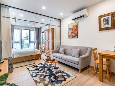 Huynh Van Banh Street, Vietnam  Huynh Van Banh Street, Vietnam