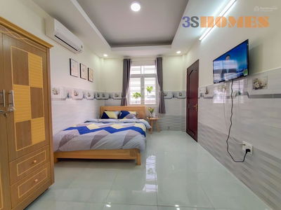 Bach Dang Street, Vietnam Bach Dang Street, Vietnam