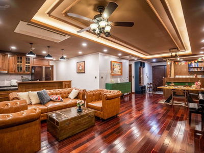 D'. Le Roi Soleil, Vietnam D'. Le Roi Soleil, Vietnam