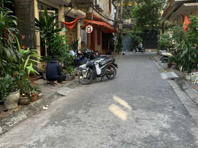 Hoang Ngoc Phach Street, Vietnam Hoang Ngoc Phach Street, Vietnam