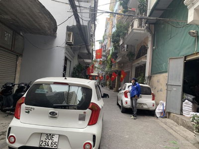 Nguyen Van Cu Street, Vietnam Nguyen Van Cu Street, Vietnam