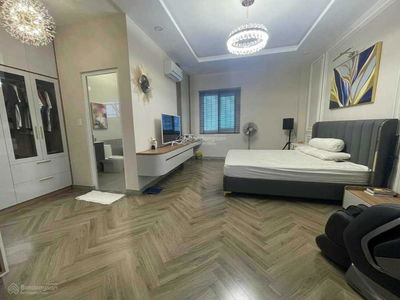 Phan Dang Luu Street, Vietnam  Phan Dang Luu Street, Vietnam