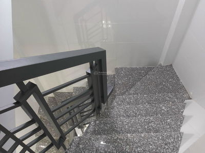 Nguyen Than Hien Street, Vietnam  Nguyen Than Hien Street, Vietnam