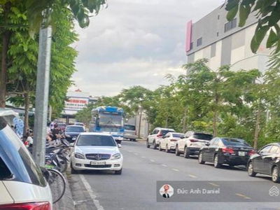 Vo Nguyen Giap Street, Vietnam Vo Nguyen Giap Street, Vietnam