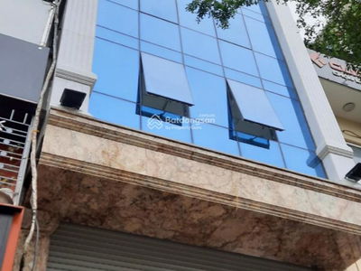 Le Duc Tho Street, Vietnam Le Duc Tho Street, Vietnam