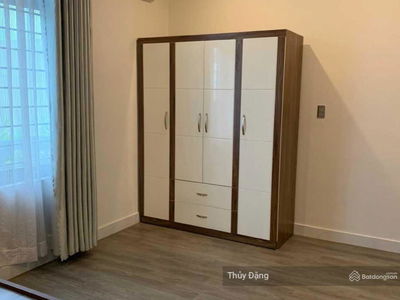 Hoang The Thien Street, Vietnam  Hoang The Thien Street, Vietnam