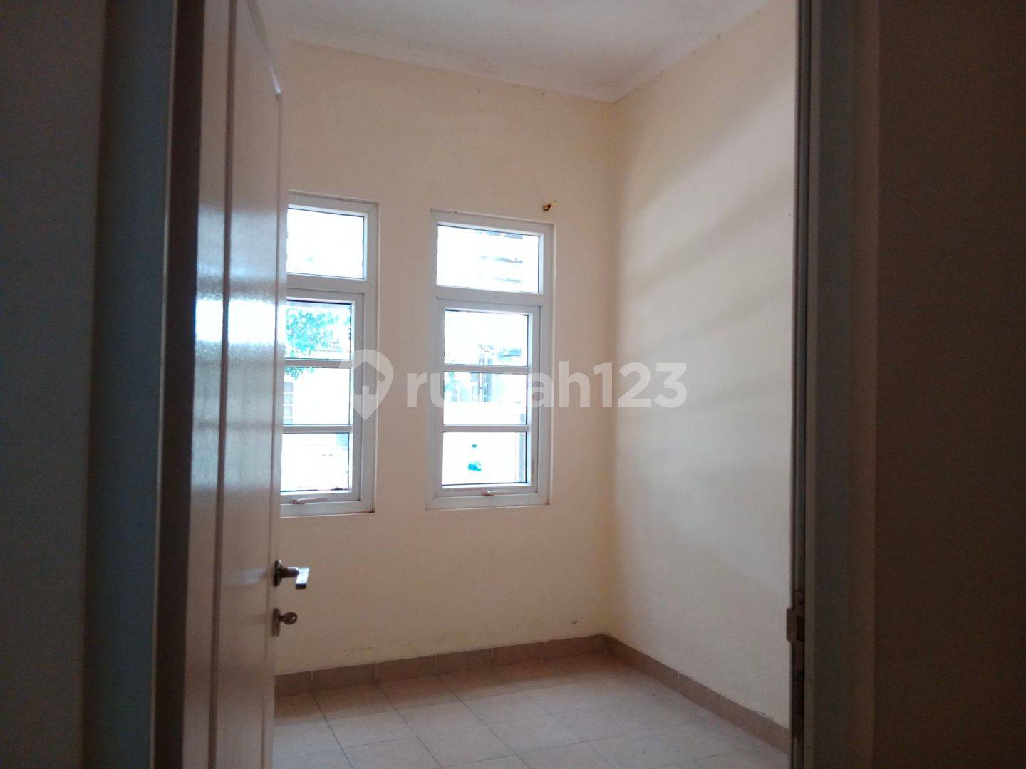 Gehäuse In Bogor, Indonesia Gehäuse In Bogor, Indonesia