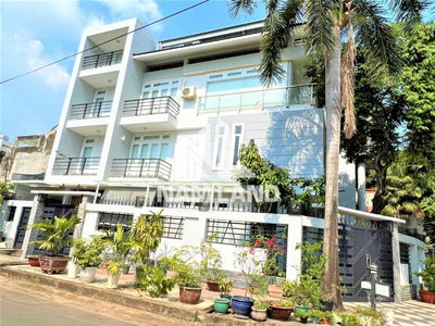 Bui Ta Han Street, Vietnam  Bui Ta Han Street, Vietnam