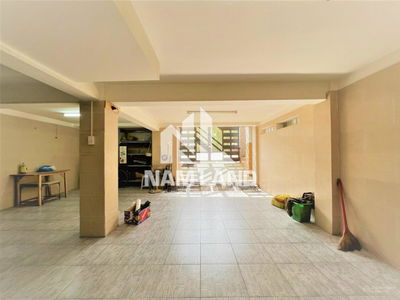 Bui Ta Han Street, Vietnam Bui Ta Han Street, Vietnam