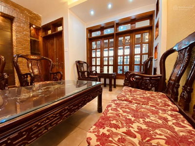 Nguyen Van Huong Street, Vietnam Nguyen Van Huong Street, Vietnam