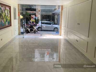 Linh Lang Street, Vietnam Linh Lang Street, Vietnam