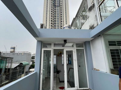 Cach Mang Thang Tam Street, Vietnam Cach Mang Thang Tam Street, Vietnam