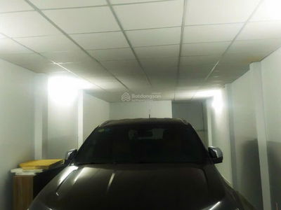 Phan Huy Ich Street, Vietnam Phan Huy Ich Street, Vietnam