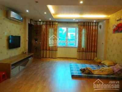 Lac Long Quan Street, Vietnam Lac Long Quan Street, Vietnam