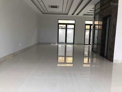 Him Lam Kenh Te, Vietnam  Him Lam Kenh Te, Vietnam