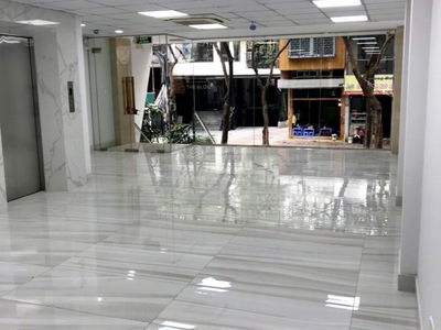 Lac Long Quan Street, Vietnam Lac Long Quan Street, Vietnam