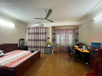 Bach Dang Street, Vietnam Bach Dang Street, Vietnam