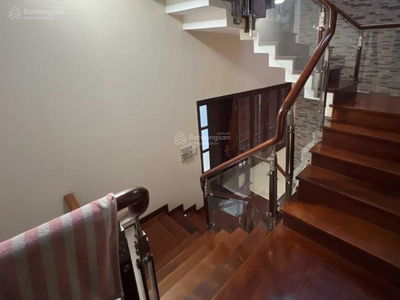 Su Van Hanh Street, Vietnam Su Van Hanh Street, Vietnam