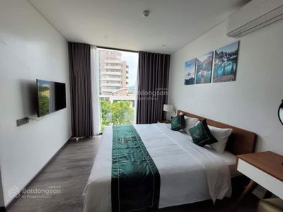 Nguyen Tat Thanh Street, Vietnam Nguyen Tat Thanh Street, Vietnam