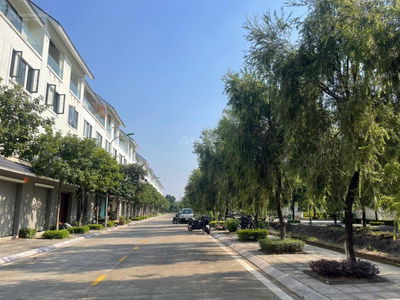 Le Trong Tan Street, Vietnam Le Trong Tan Street, Vietnam