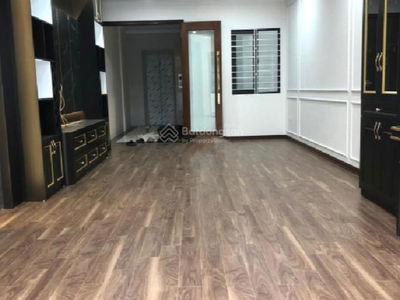 Lang Ha Street, Vietnam Lang Ha Street, Vietnam