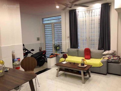 Nguyen Trai Street, Vietnam  Nguyen Trai Street, Vietnam