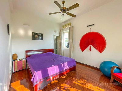 Tay Ho Street, Vietnam Tay Ho Street, Vietnam