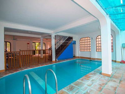 Au Co Street, Vietnam Au Co Street, Vietnam