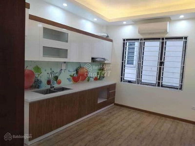 Nguyen Hong Street, Vietnam Nguyen Hong Street, Vietnam